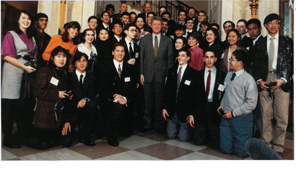 President Bill Clinton with the 1993 Science Talent Search finalists.