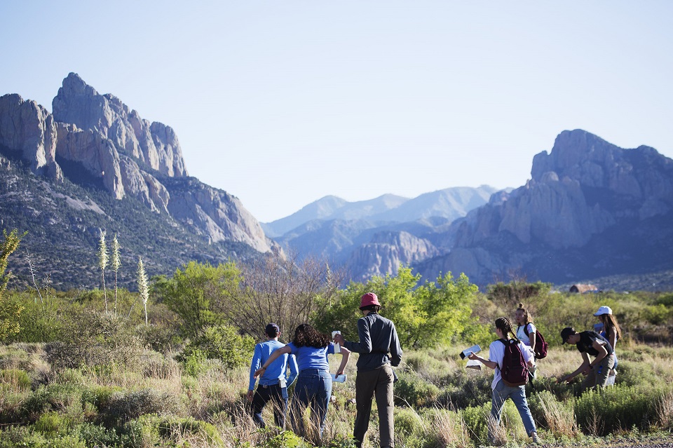 A group of Jeremy's students set up rodent traps.