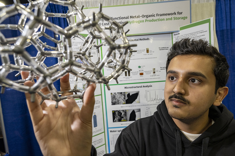 2022 ISEF Abdullah Al-Ghamdi, 17, of Dammam, Saudi Arabia