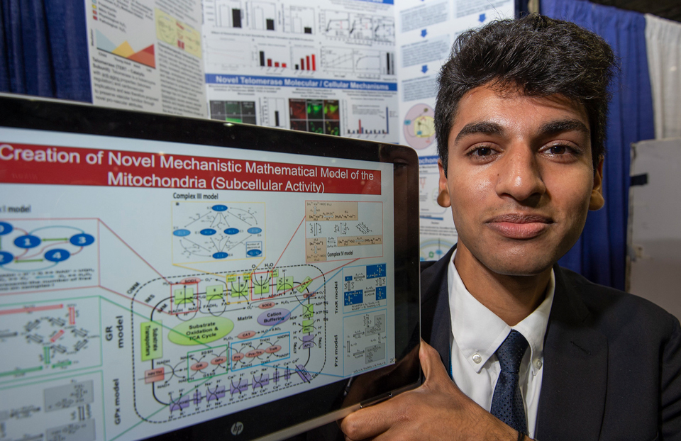 2018 ISEF award winner Nabeel Quryshi, University School of Milwaukee, WI, United States of America