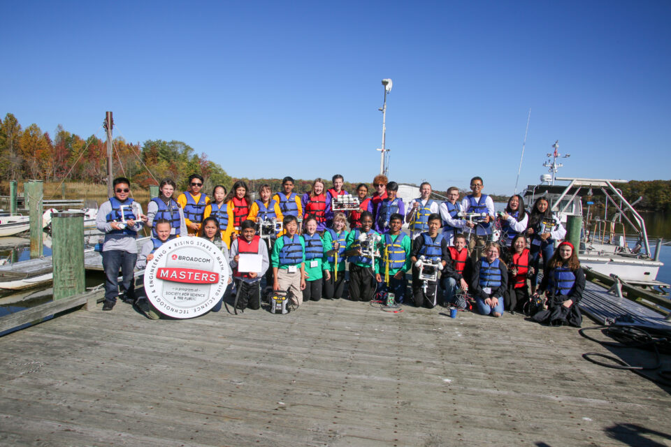 2019 Broadcom MASTERS Finalists take a group photo at SERC