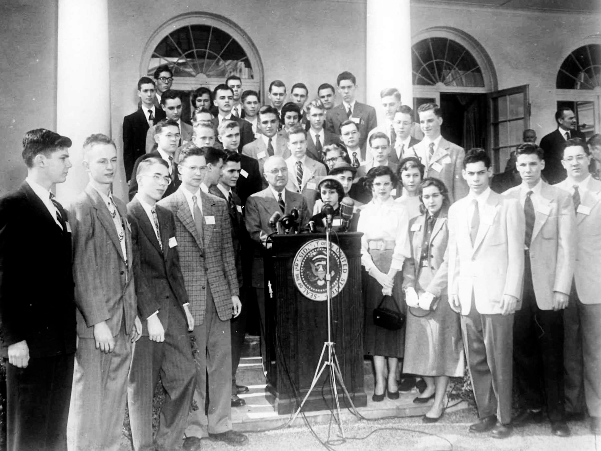 STS finalists meet with President Truman on the White House lawn 