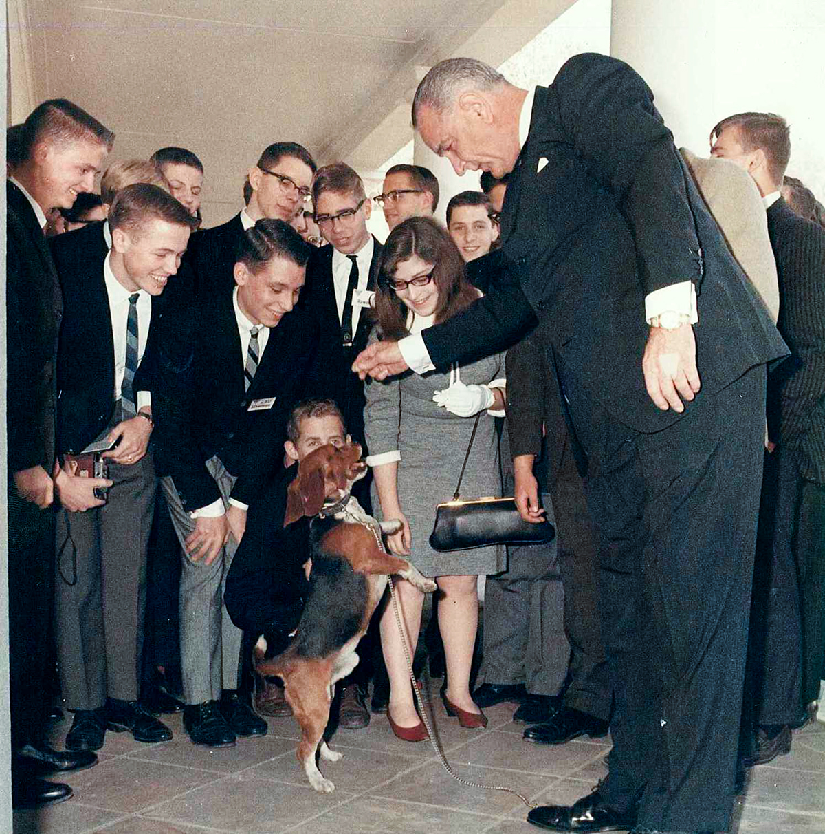 President Johnson’s dog performs tricks for STS finalists 