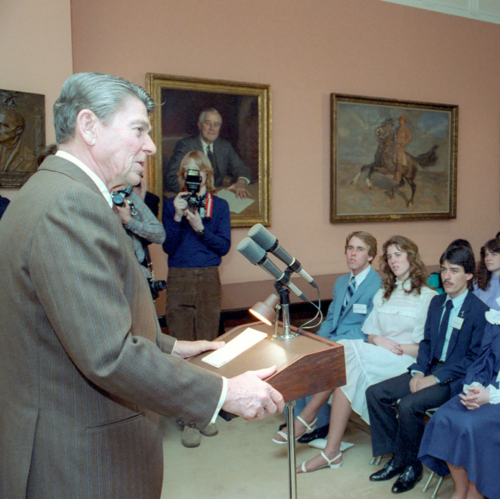 President Reagan delivers remarks to STS finalists