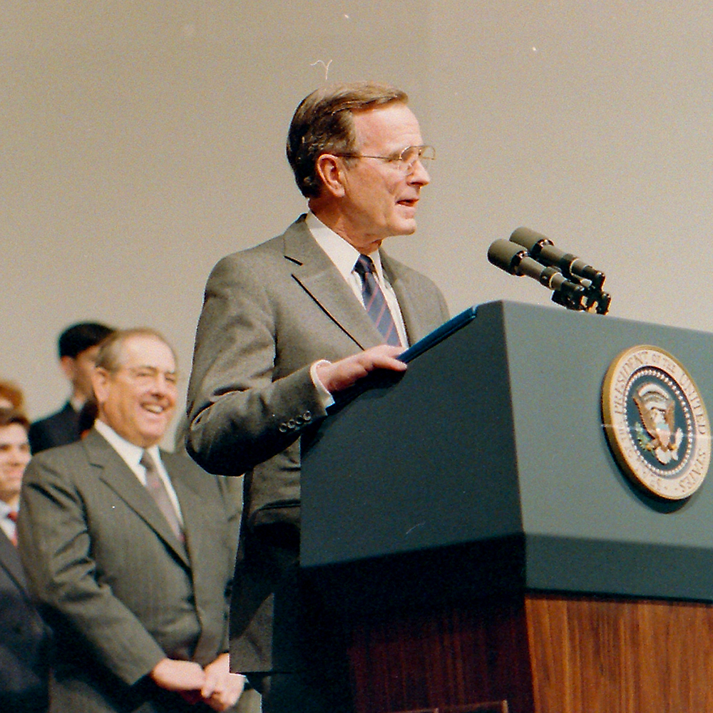 President George H. W. Bush delivers address to STS finalists