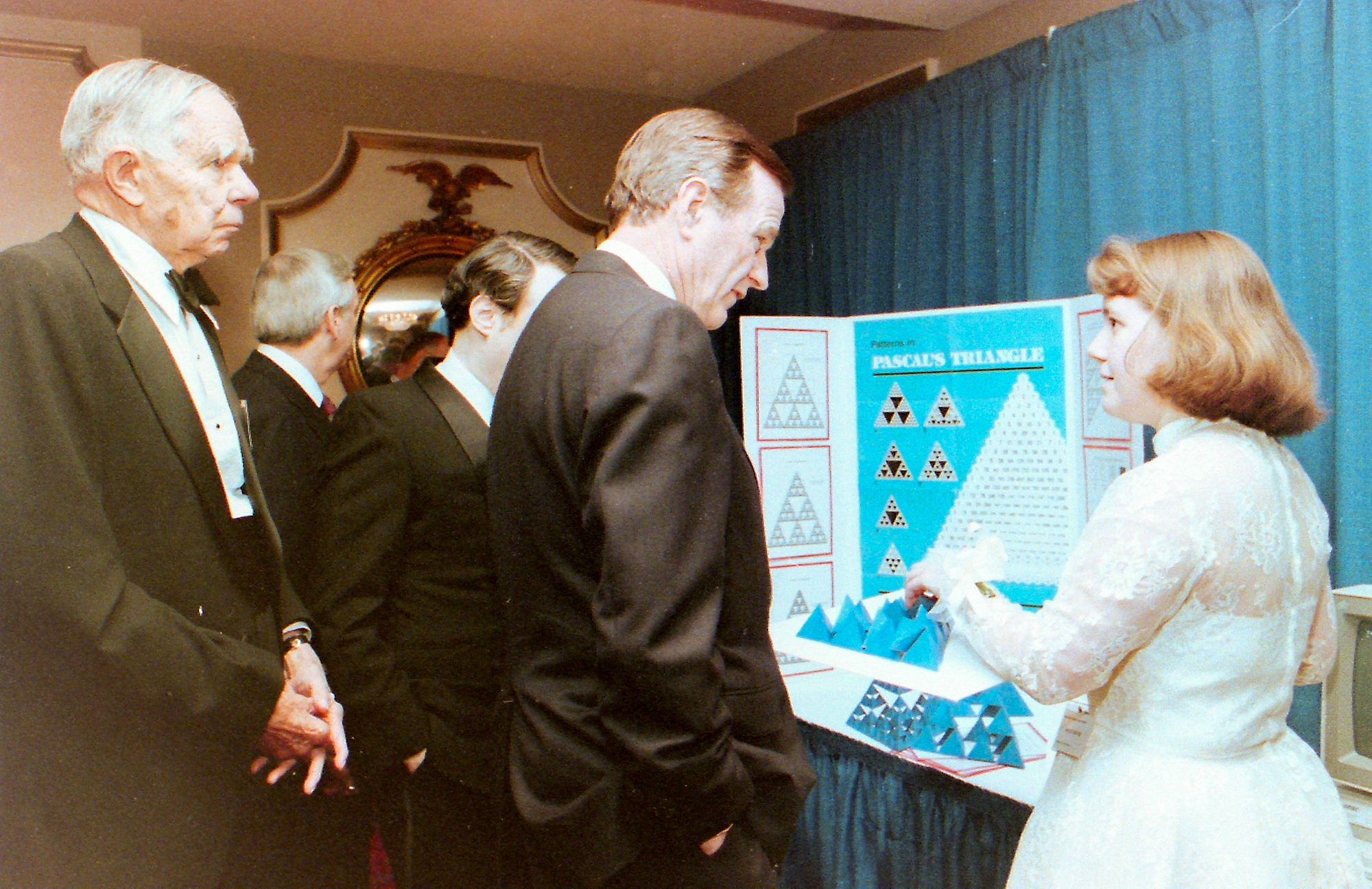 STS winner Ashley Reiter meets President George H. W. Bush 