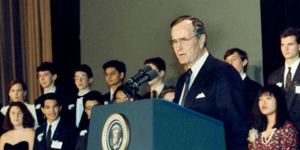 1991 President George HW Bush at the STS Awards Gala