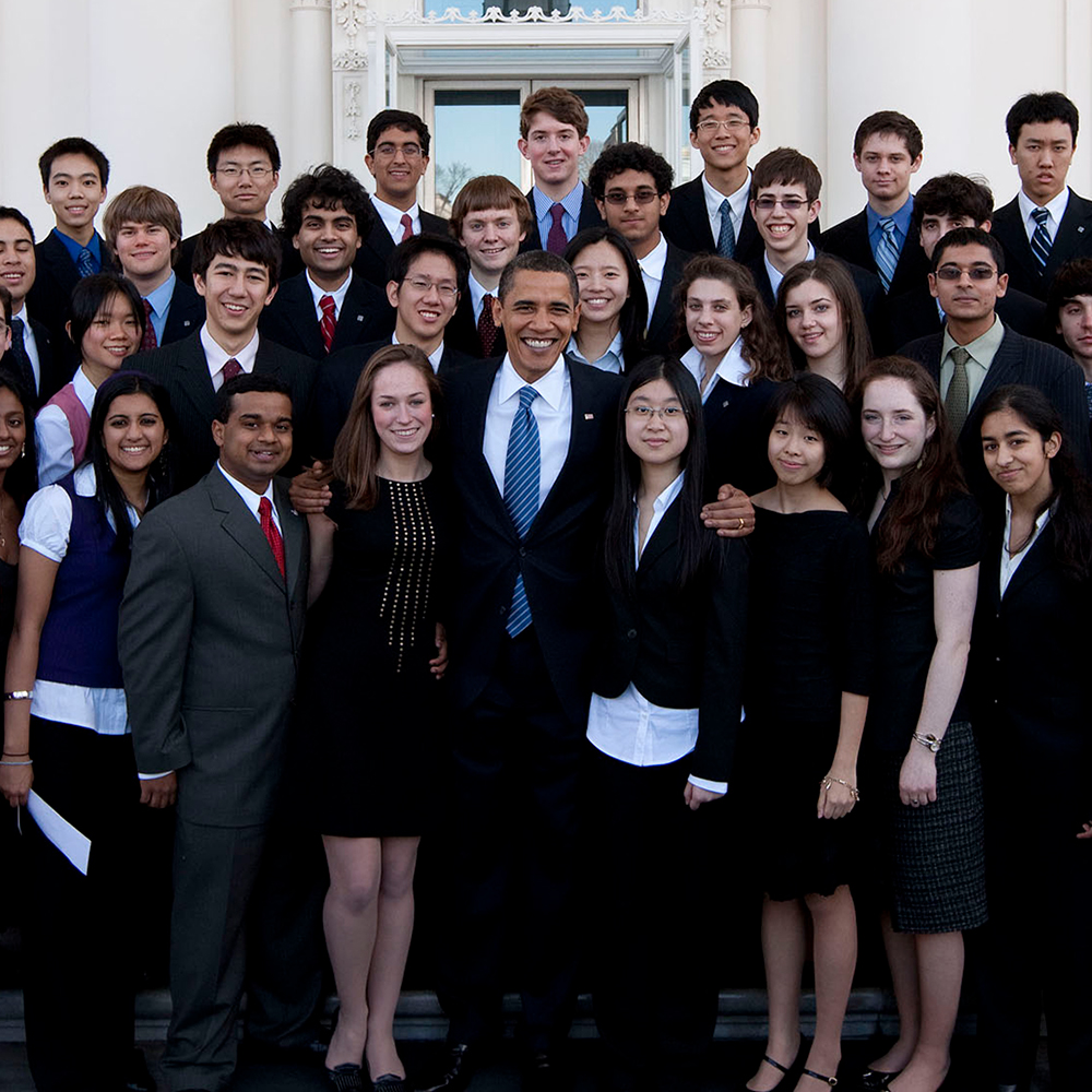President Obama welcomes STS finalists to the White House