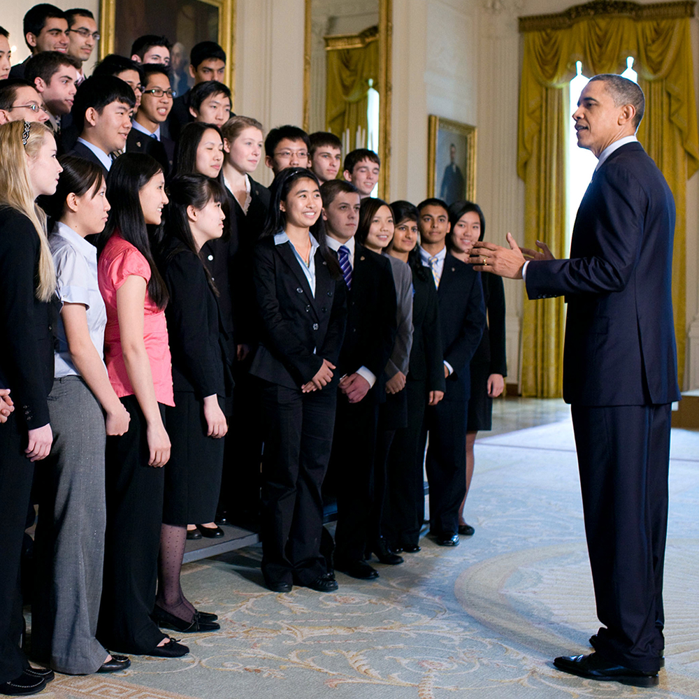 President Obama welcomes STS finalists to the White House