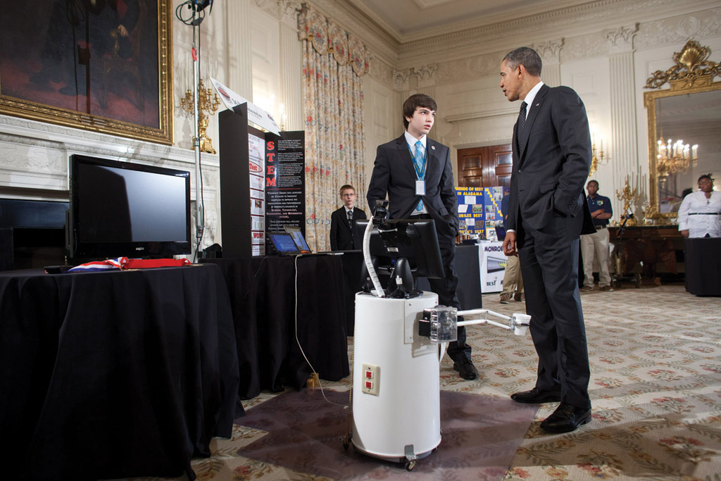 Benjamin Hylak discusses his project with President Obama
