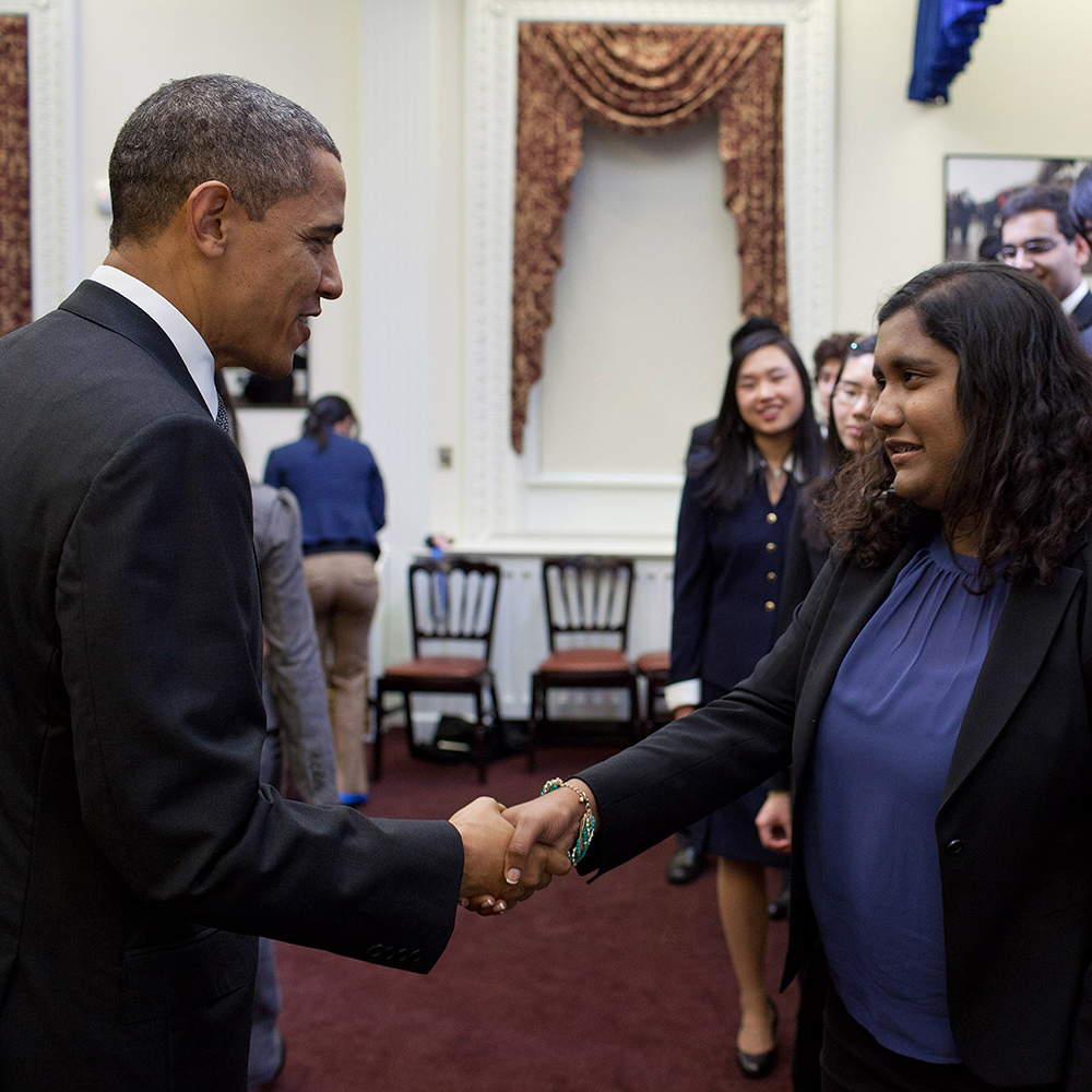 STS finalist Sayoni Saha meets President Obama