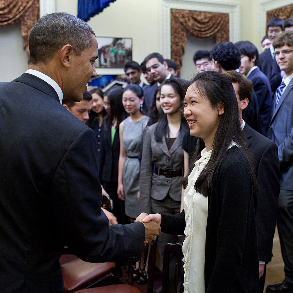 STS finalist Zizi Yu shakes hands with President Obama