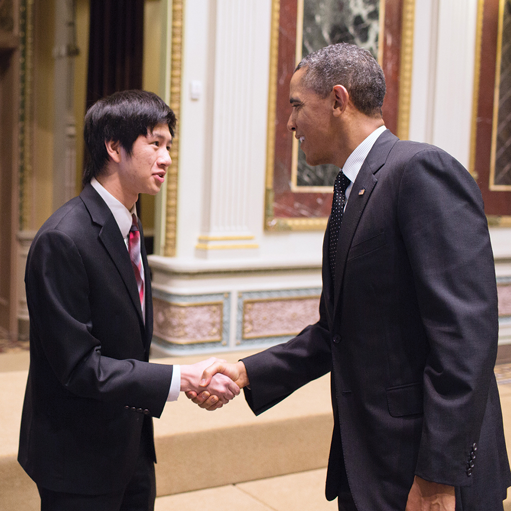 President Obama greets STS finalist Kensen Shi