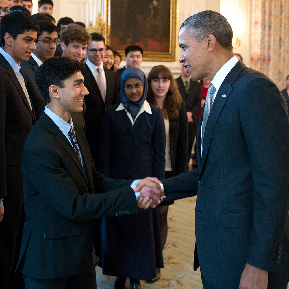 STS finalist Shaun Datta introduces himself to President Obama