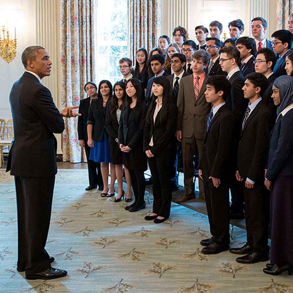 President Obama welcomes STS finalists to the White House