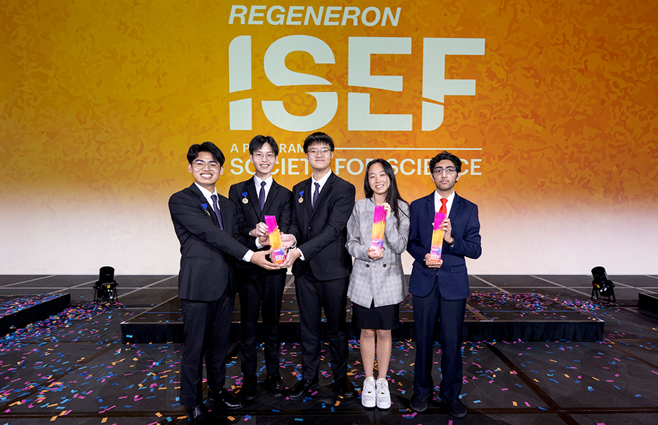 ISEF 2023 Grand Awards Ceremony - Dallas, Texas - Top Award Winners ISEF 2023 Grand Awards Ceremony - Dallas, Texas - Kaitlyn Wang (Grand Award Winner), Saathvik Kannan, Teepakorn Keawumdee, Pannathorn Siri, and, Poon Trakultangmun