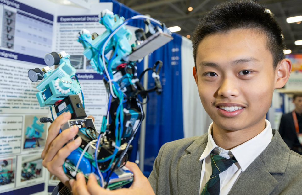 ETSD015 Yuyang Wang, 16, of Shanghai, China, ISEF 2023 Grand Award Winner