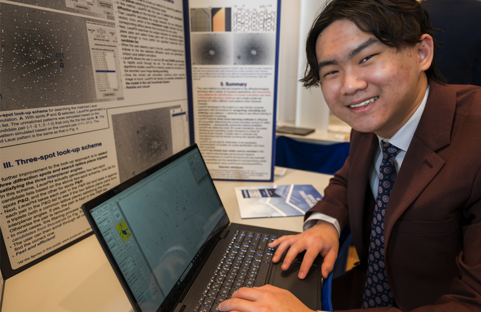2024 Science Talent Search finalist Vincent Weisi Huang