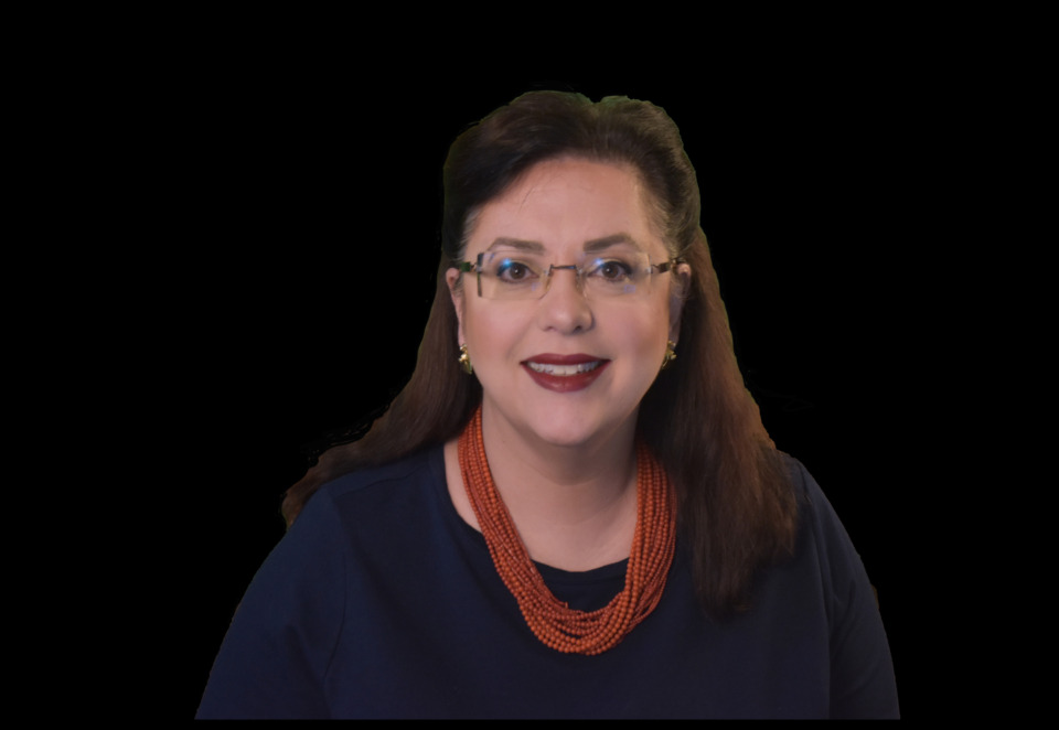 Headshot of Leslie Cannon