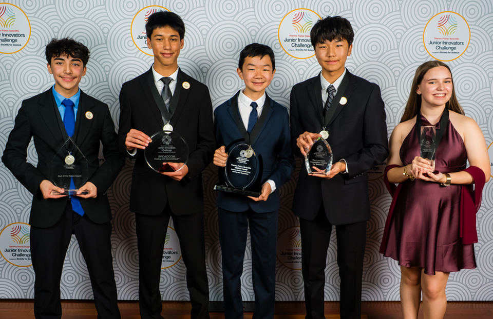 The winners of the 2025 Thermo Fisher Scientific Junior Innovators Challenge