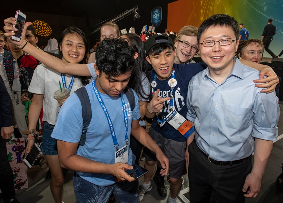 Notable Alumni - Feng Zhang