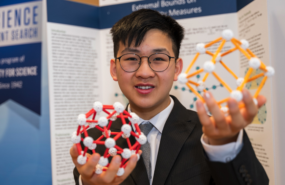2024 Science Talent Search finalist Linus Tang