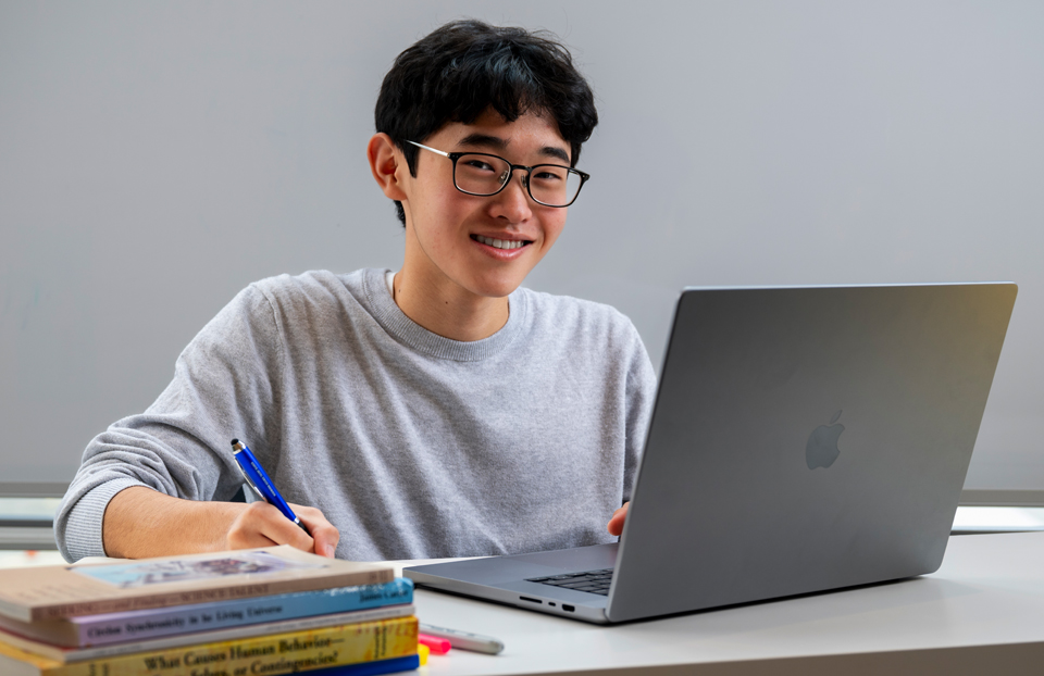 2025 Science Talent Search Finalist Logan Lee