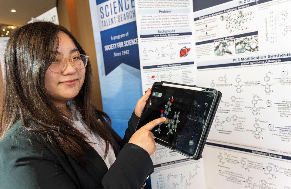 2025 Science Talent Search Finalist Chloe Yehwon Lee
