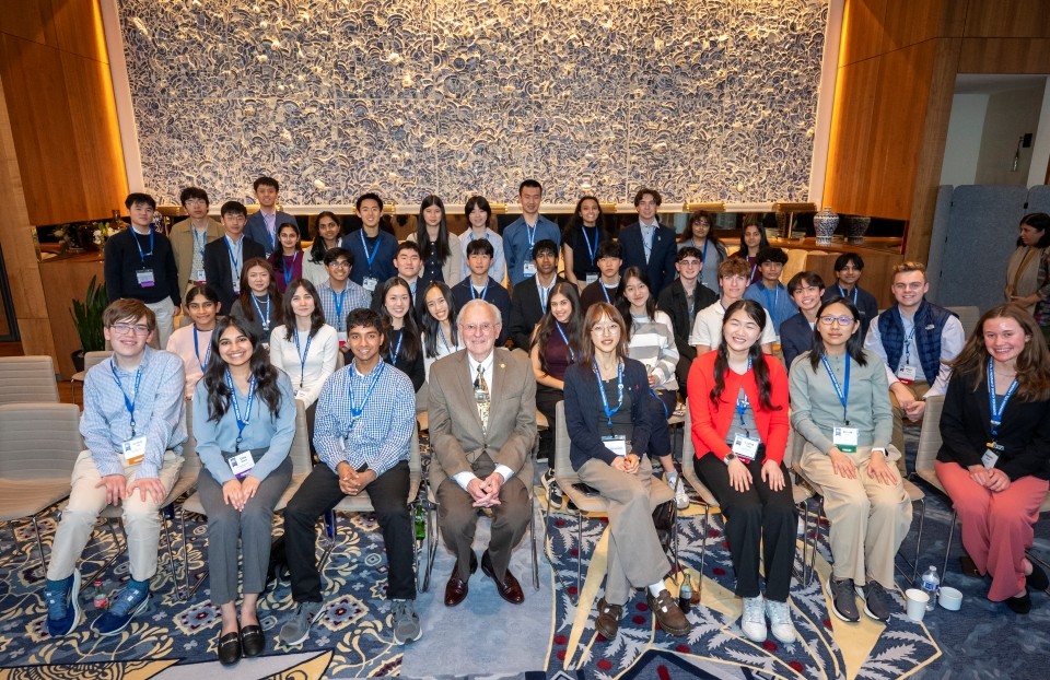 Group photo of Ted Hoff with the 40 Regeneron STS finalists